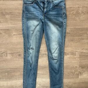 Express Women’s Skinny Jeans in Medium Blue Wash